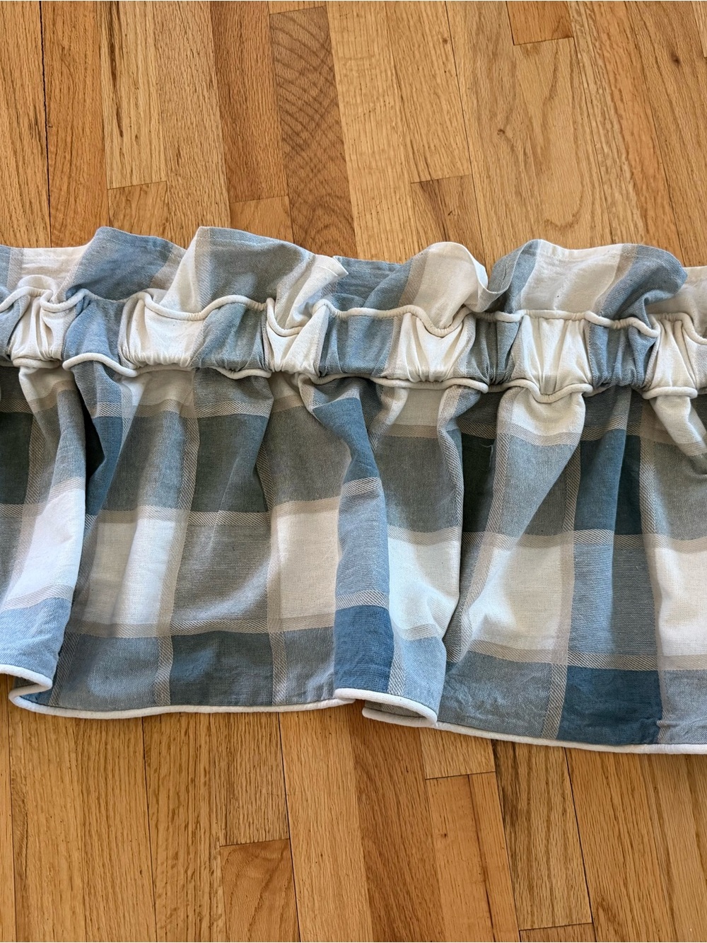 Window valance - Picture 3 of 9